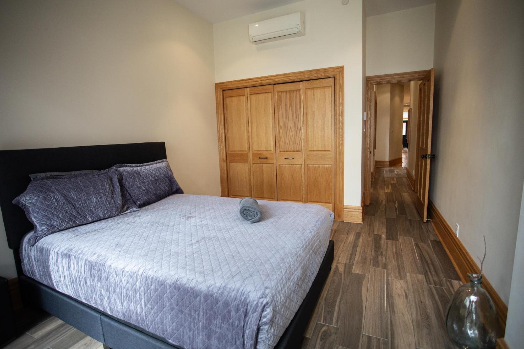 Spacious Downtown Montreal Apartment, 4Br-2Ba,Free Wifi מראה חיצוני תמונה